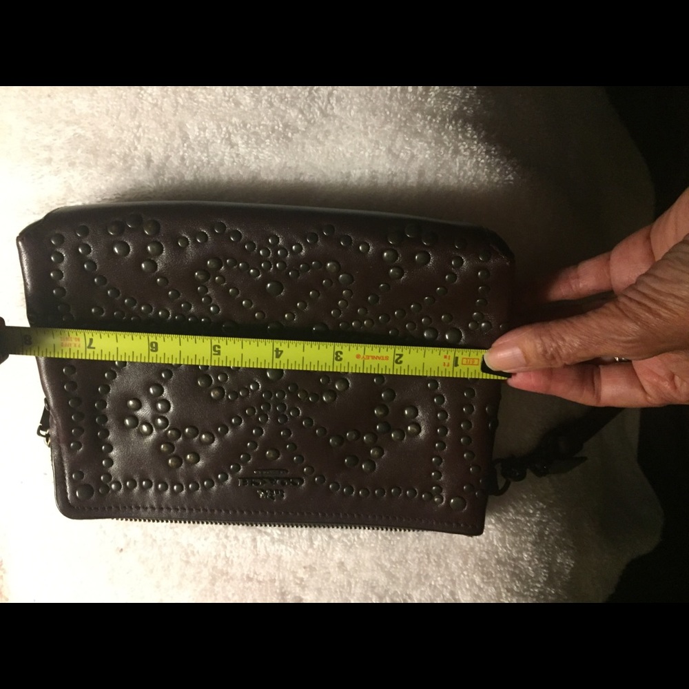 Coach - Picture 6 of 6